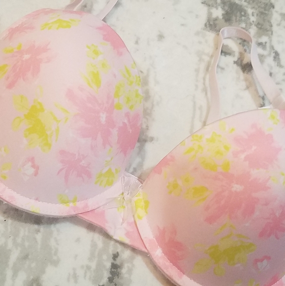 Soft Floral Bra - Picture 3 of 6